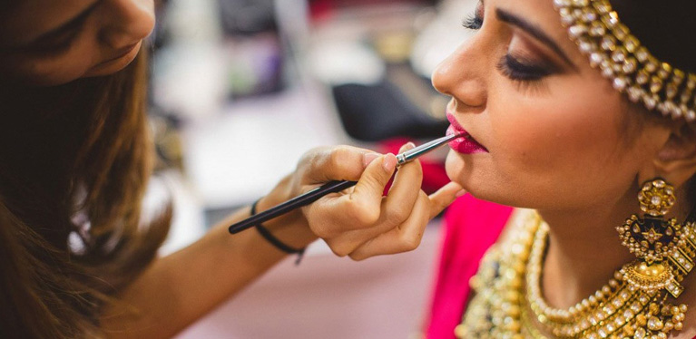 Bridal makeup course