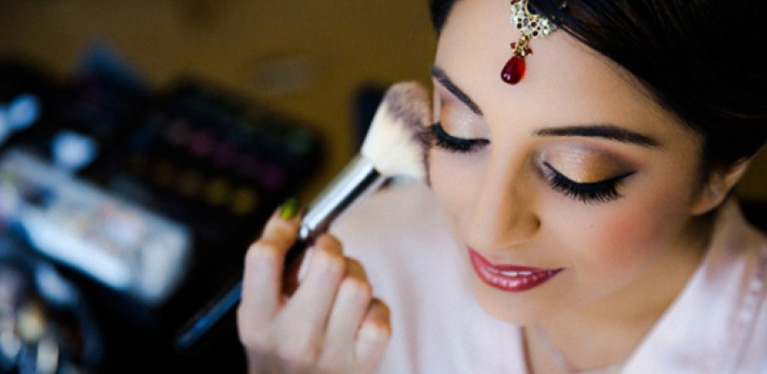 Professional makeup courses