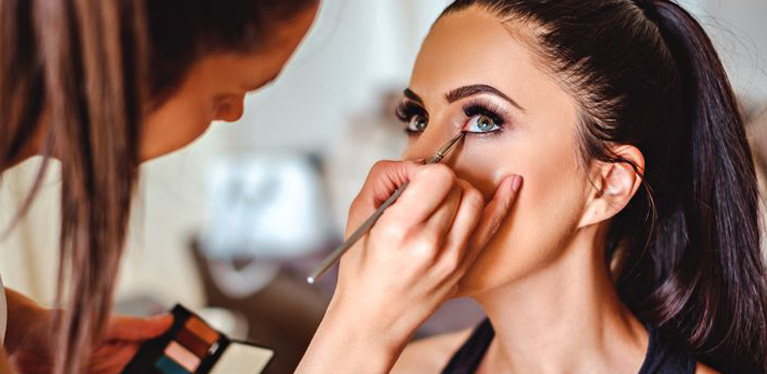 Makeup course beauty institute Makeup course beauty institute