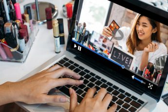Online makeup & beauty courses